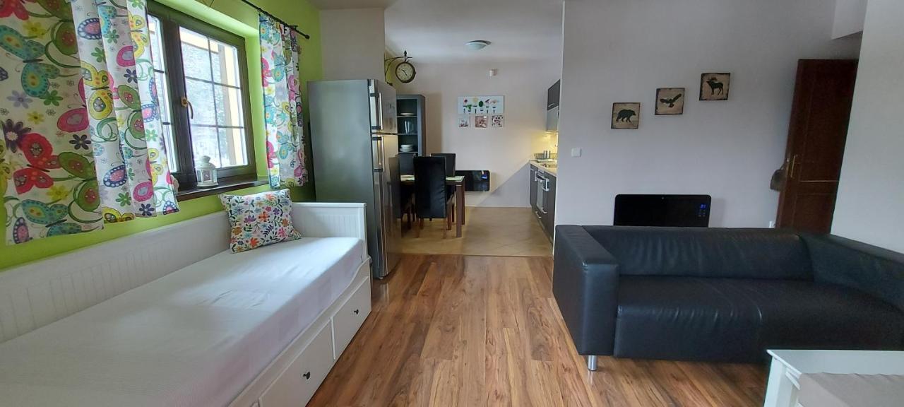 Hrabovo Alzbeta 16 Apartment Ruzomberok Bagian luar foto