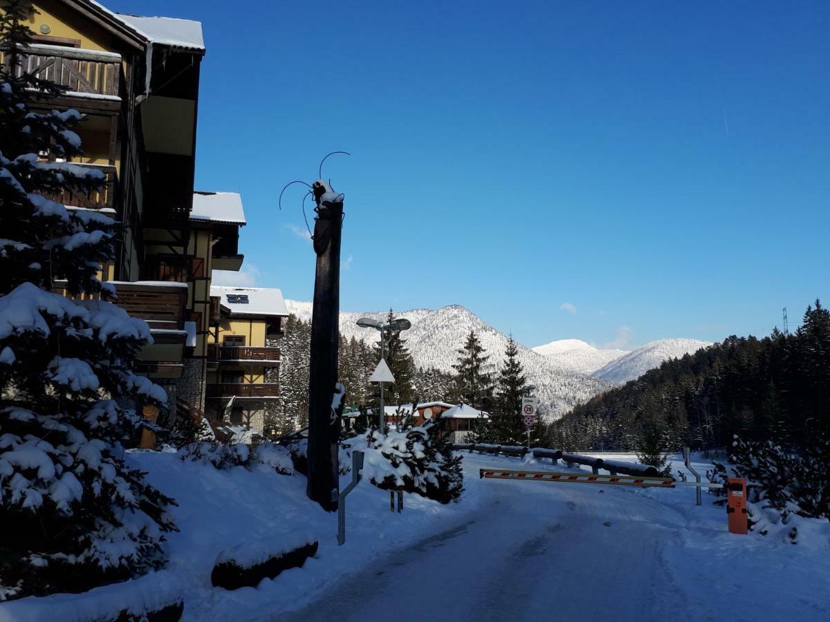 Hrabovo Alzbeta 16 Apartment Ruzomberok Bagian luar foto